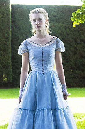 Alice_no_pas_das_Maravilhas_9