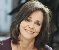 Brothers__Sisters_4.16_norah_peq