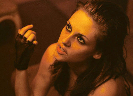 Kristen_Stewart_stripper_Welcome_to_the_Rileys