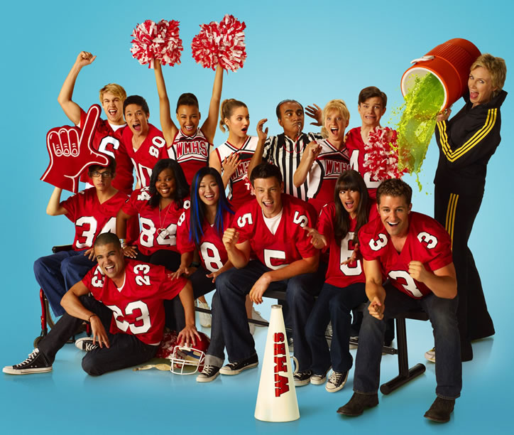 Glee-superbowl-poster.jpg