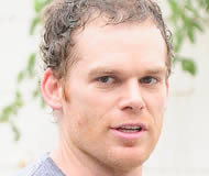 Michael_c_hall_gym_peq