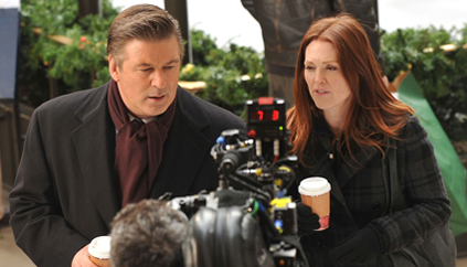 alecbaldwin-juliannemoore-30-rock-bobby-bank-getty-images