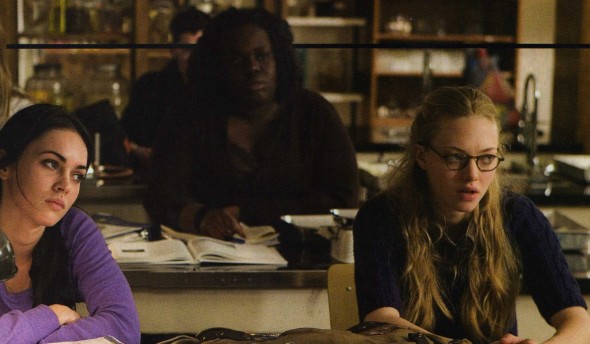 megan-fox-and-amanda-seyfried-590x344