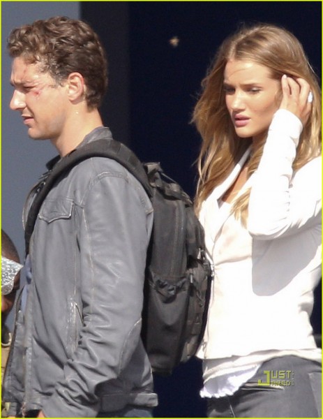 transformers_3_set_photo_shia_labeouf_rosie_huntington-whiteley_01-463x600